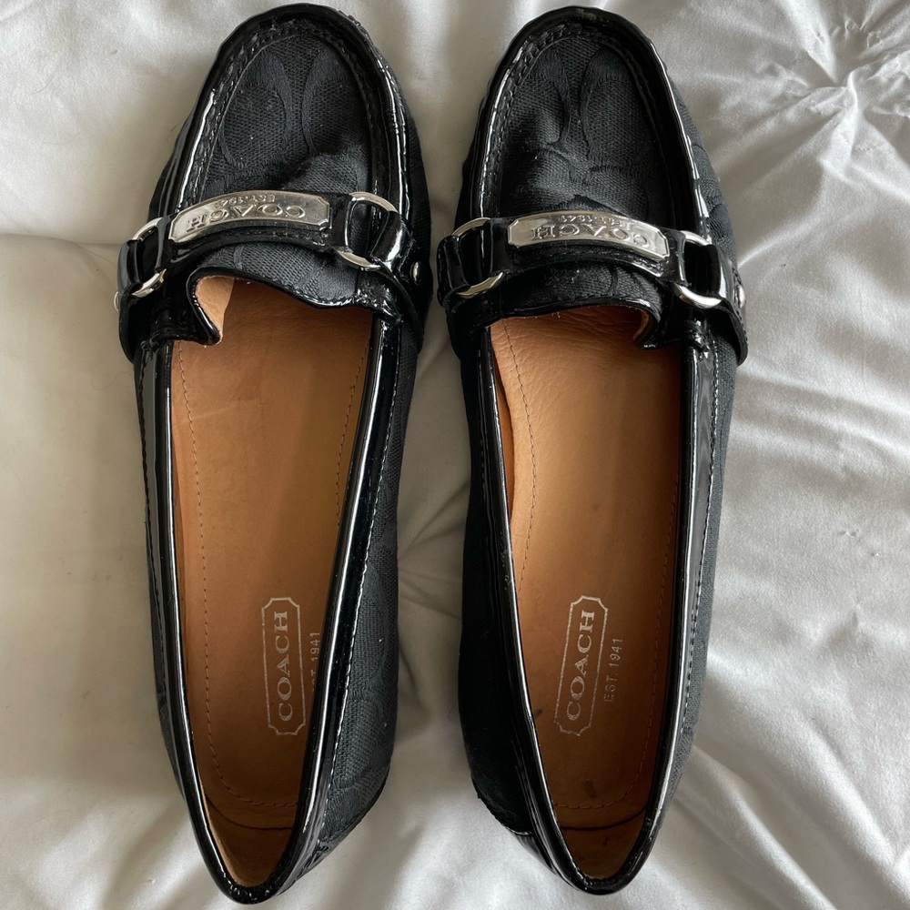 Coach flats